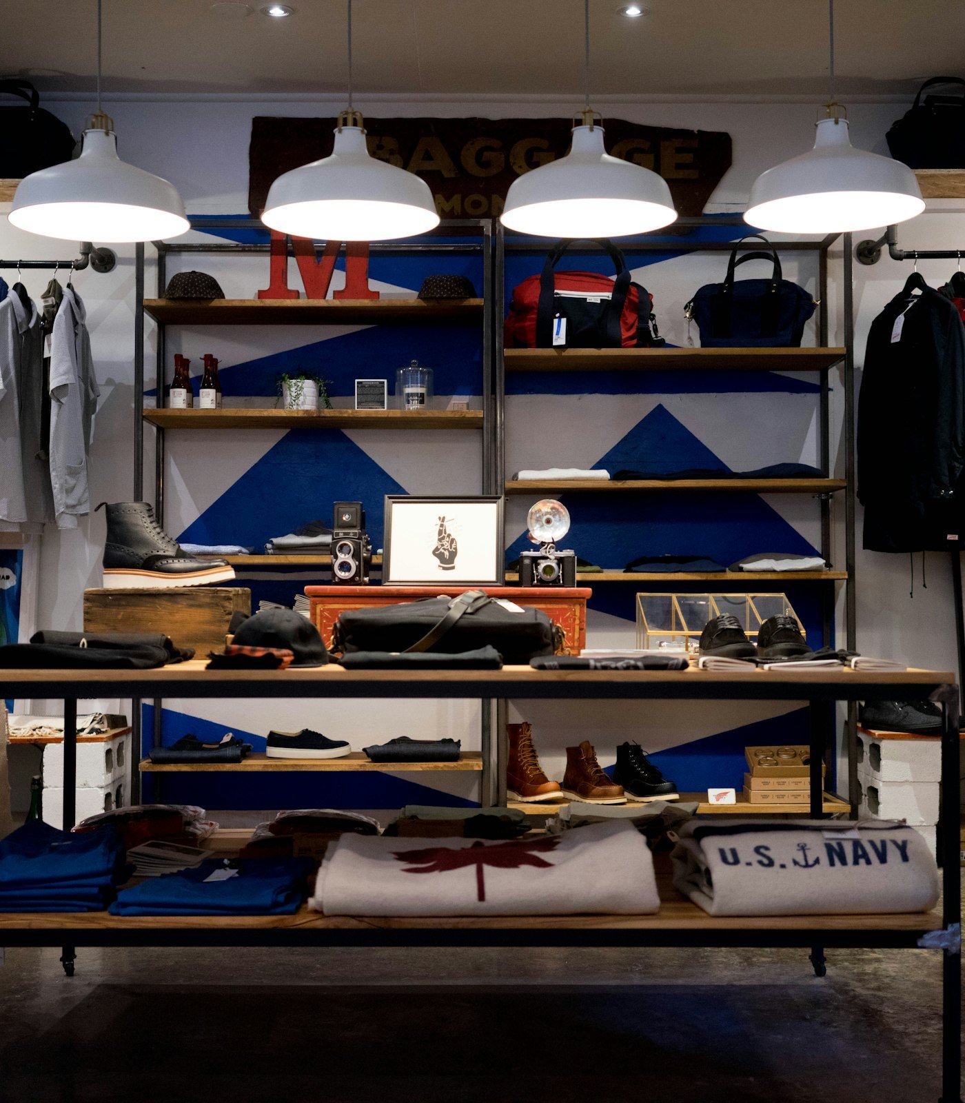 E-commerce & Retail